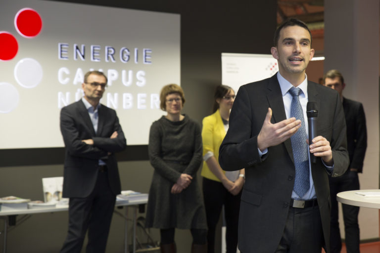 Erfolgreiche Podiumsdiskussion zur dezentralen Energiewende